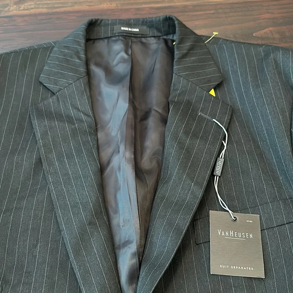Van Heusen Suit Jacket - Picture 2 of 4